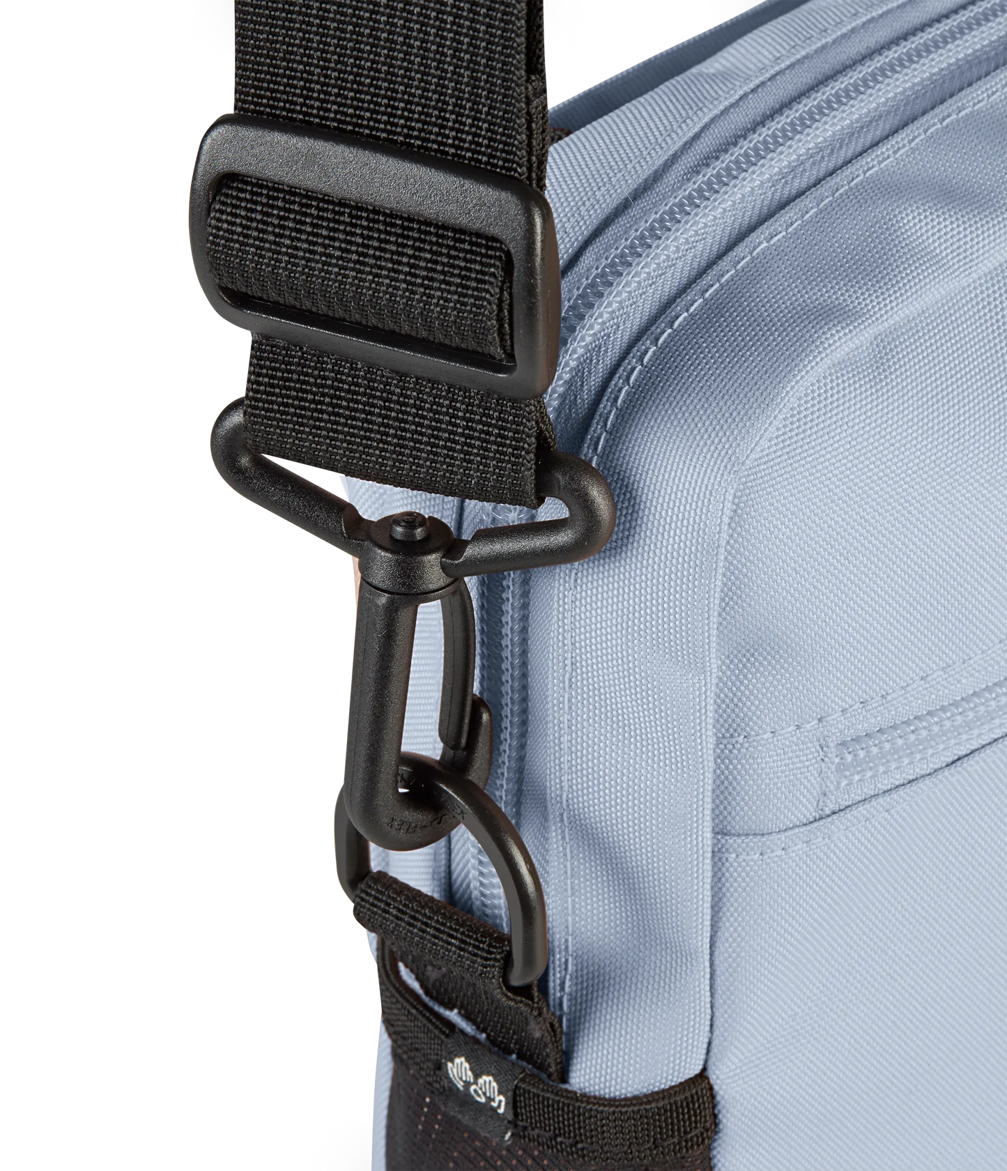 central-adaptive-crossbody-x6 JS0A7ZNB7G7-DET4.webp