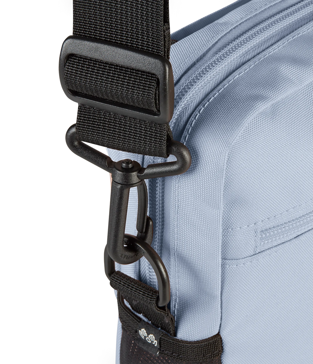 central-adaptive-crossbody-x6 JS0A7ZNB7G7-DET4.webp
